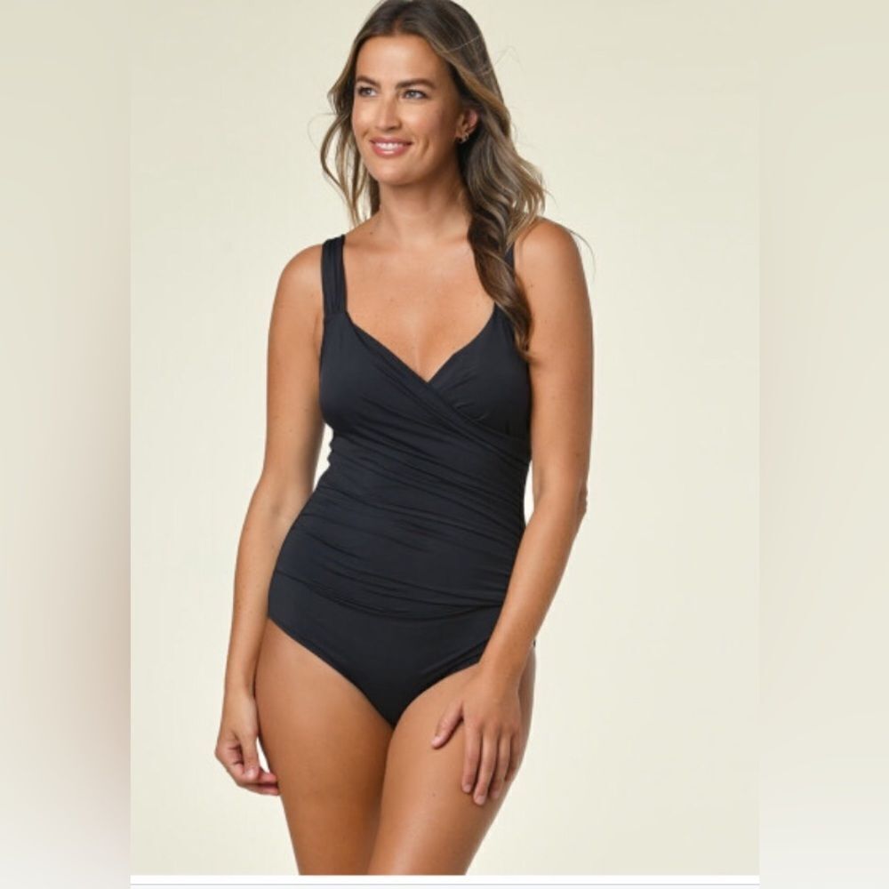 NWT Jantzen Surplice maillot one piece bathing suit